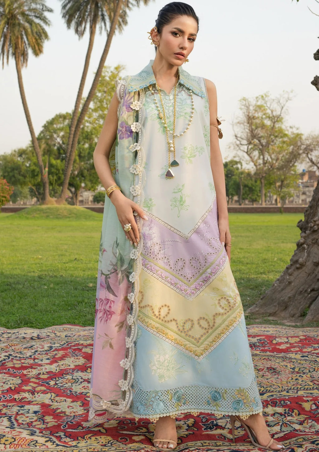 Saira Shakira Bloom 3 piece Lawn Unstitched Suit